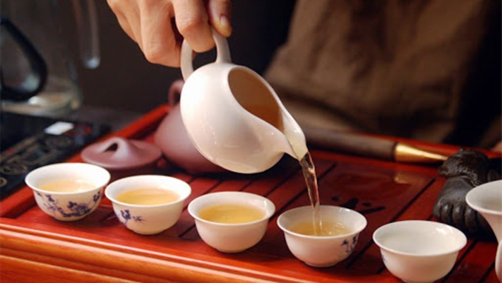 Phong tục uống trà của người Việt Nam xưa và nay